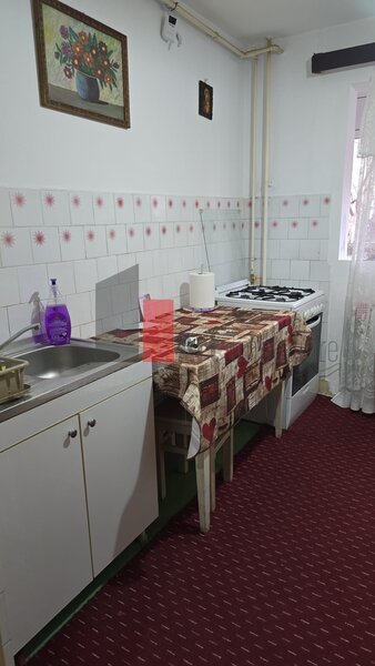 Berceni - Aparatorii Patriei Vanzare apartament decomandat 3 camere