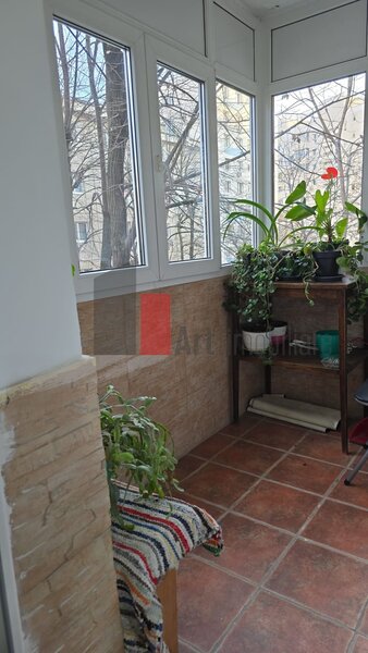 Berceni - Aparatorii Patriei Vanzare apartament decomandat 3 camere