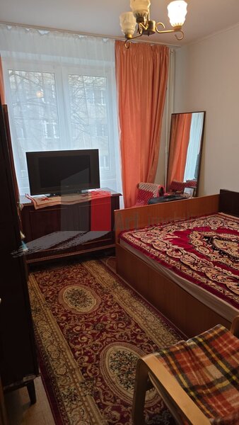 Berceni - Aparatorii Patriei Vanzare apartament decomandat 3 camere