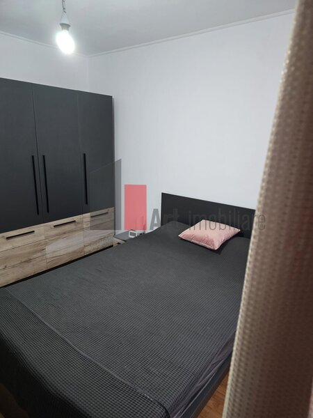 Berceni - Aparatorii Patriei Vanzare apartament decomandat 3 camere